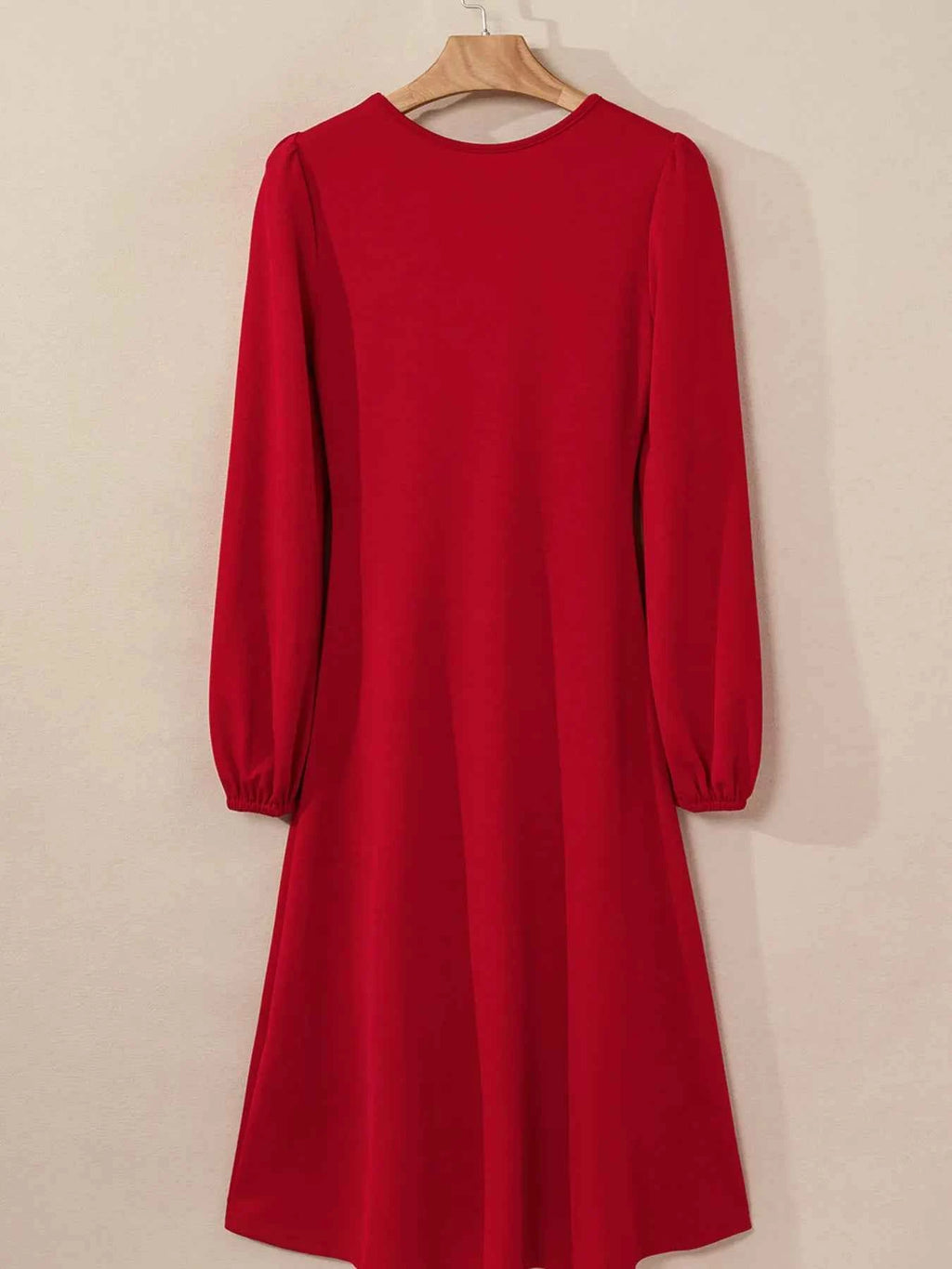 Solid Color Midi Dress with Ruched Detail and Long Sleeves for Effortless Style - Nico`s Store