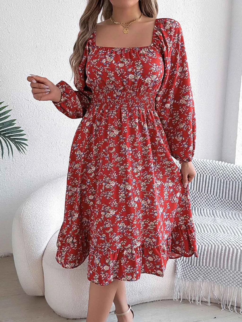 Floral Print Midi Dress with Long Sleeves and Square Neck
