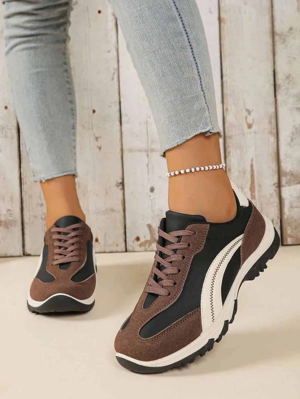Contrast Lace Up Athletic Shoes for Ultimate Performance and Style