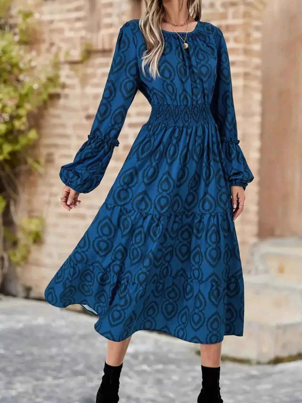 Smocked Balloon Sleeve Midi Dress with Round Neck Design