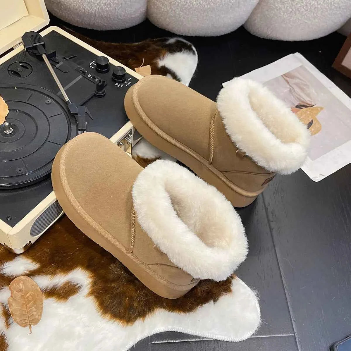 Round Toe Platform Boots -Nico's store - Nico`s Store