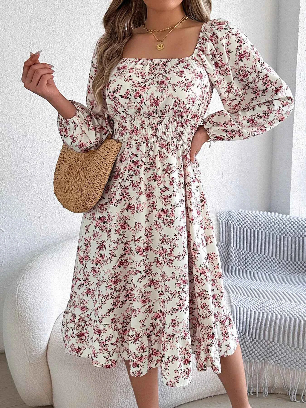 Floral Print Midi Dress with Long Sleeves and Square Neck