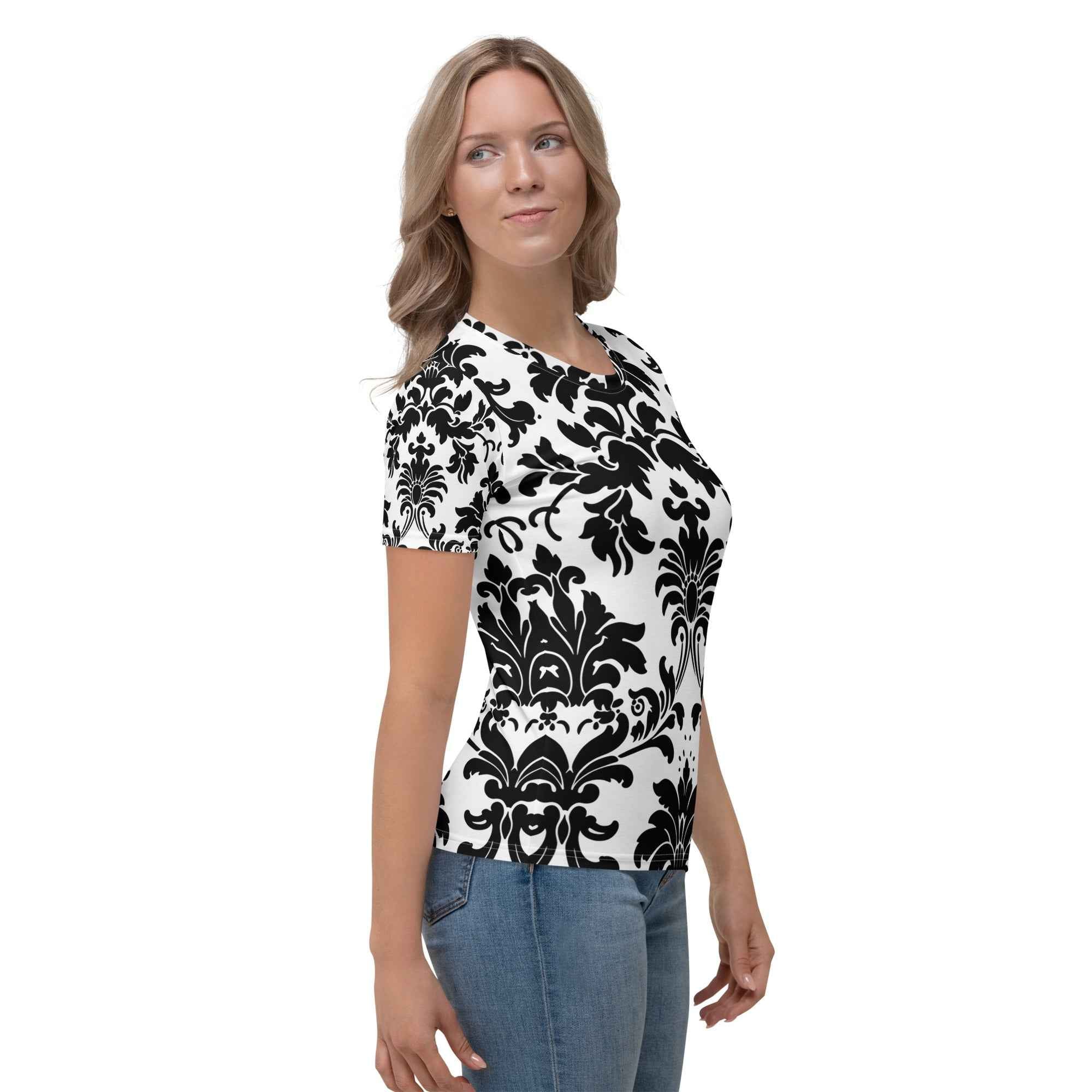 Women's Tribal Print T-Shirt - Stylish and Unique Design - Nico`s Store