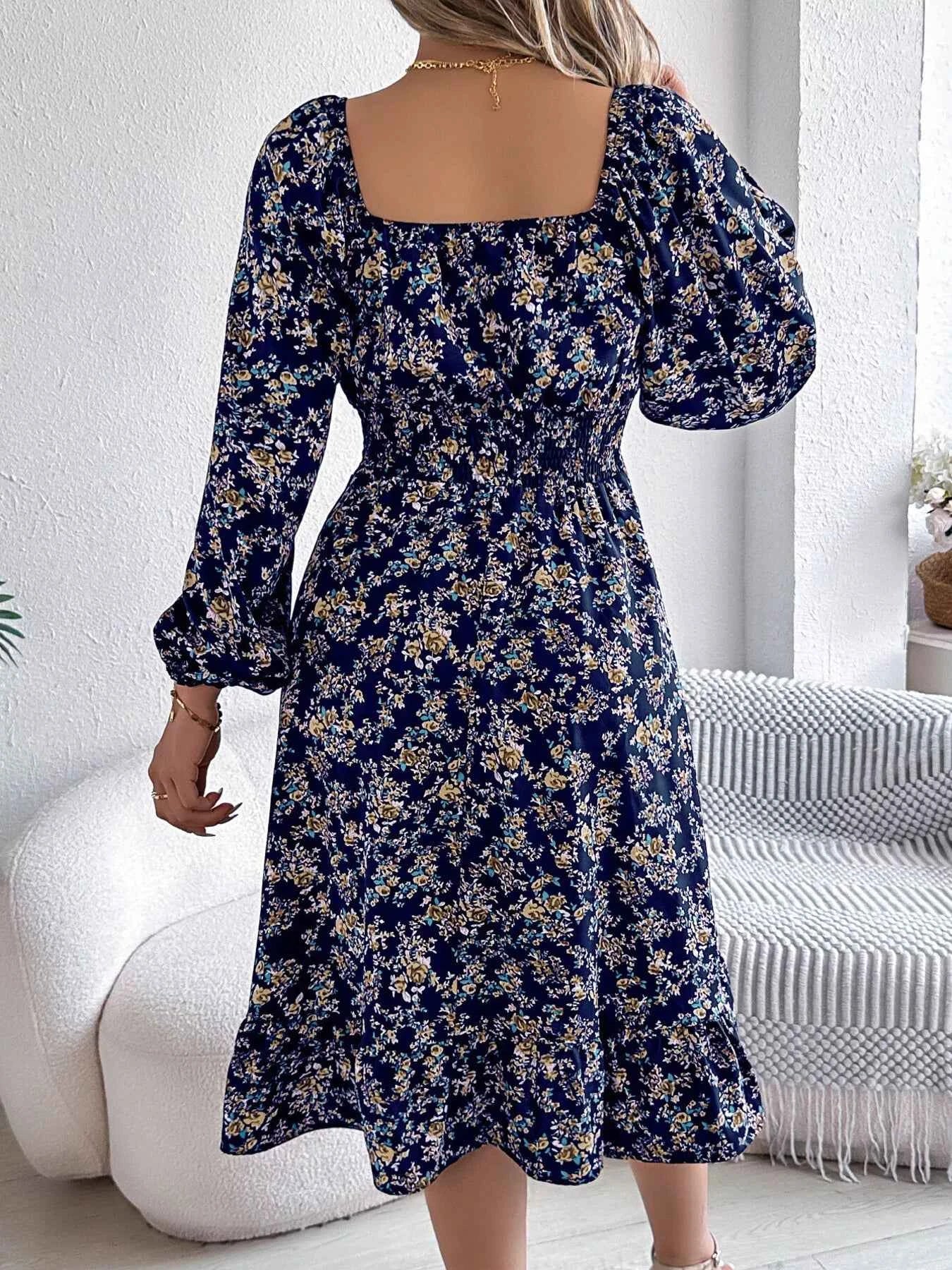 Floral Print Midi Dress with Long Sleeves and Square Neck