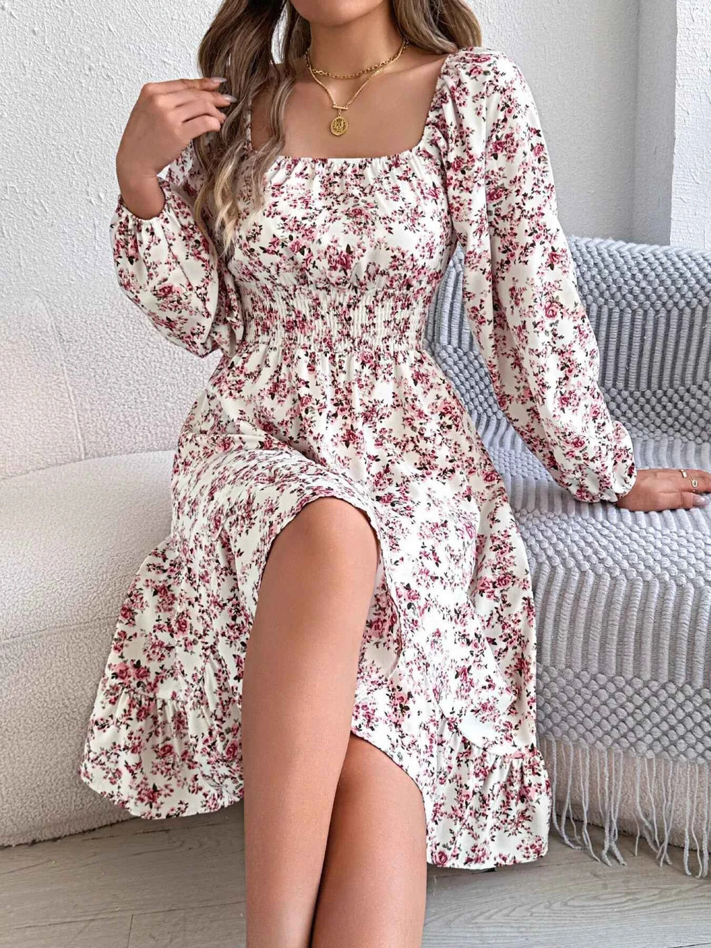 Floral Print Midi Dress with Long Sleeves and Square Neck