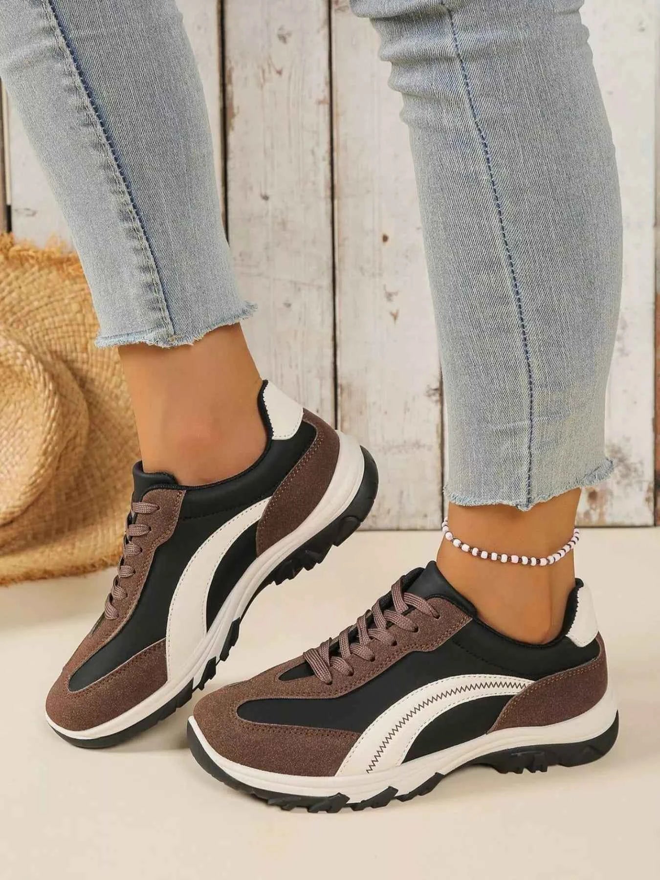 Contrast Lace Up Athletic Shoes for Ultimate Performance and Style