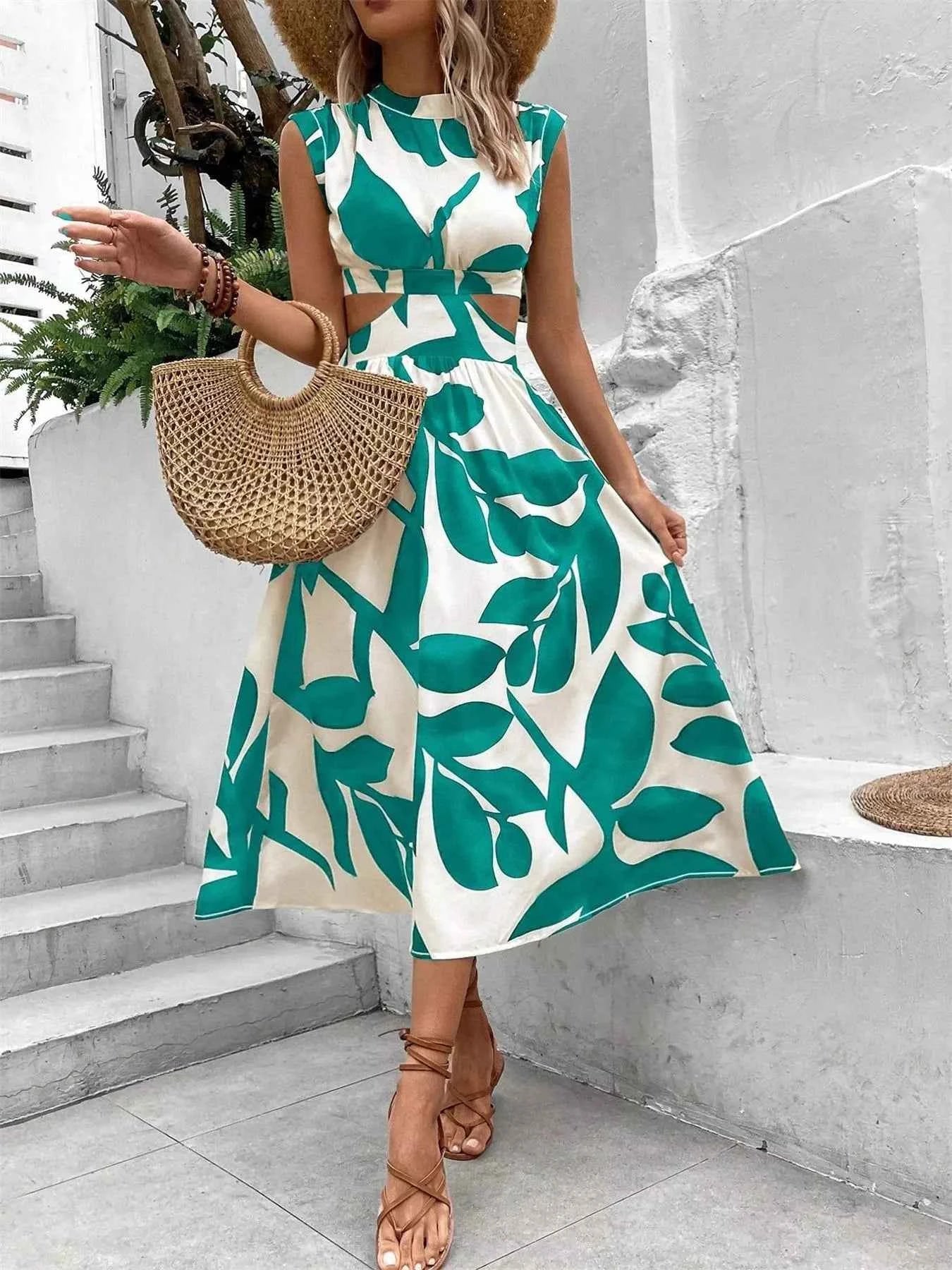 Cutout Sleeveless Dress for Effortless Style and Elegance