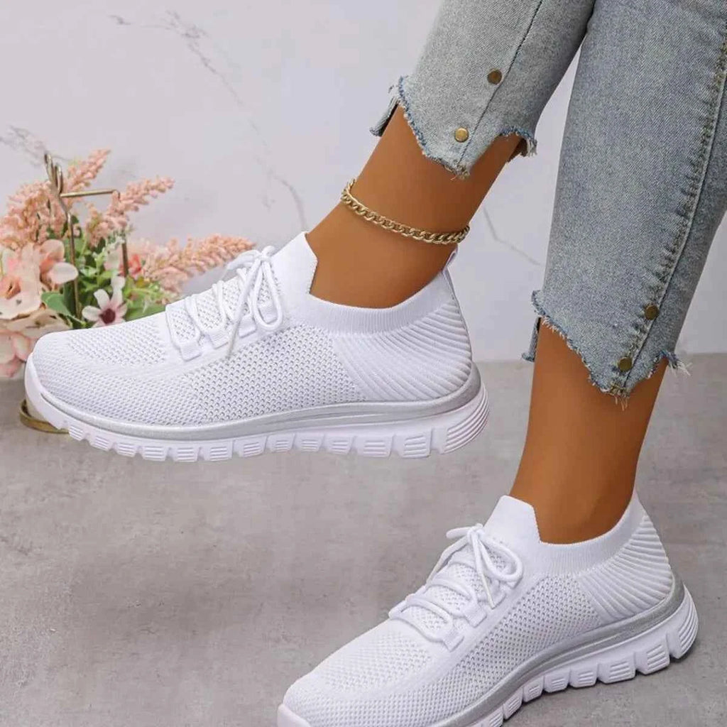 Breathable Mesh Athletic Shoes - Lace Up for Optimal Comfort and Performance